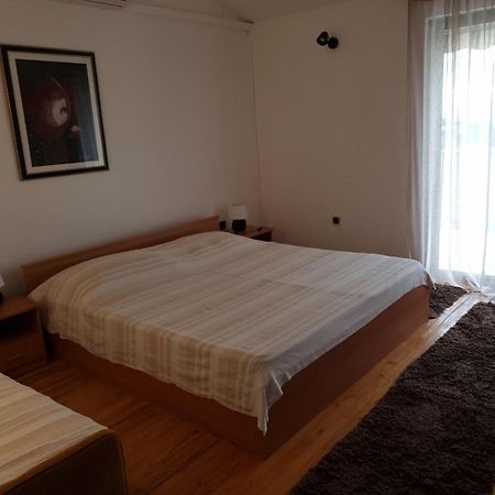 Villa Oliva Макарска Екстериор снимка