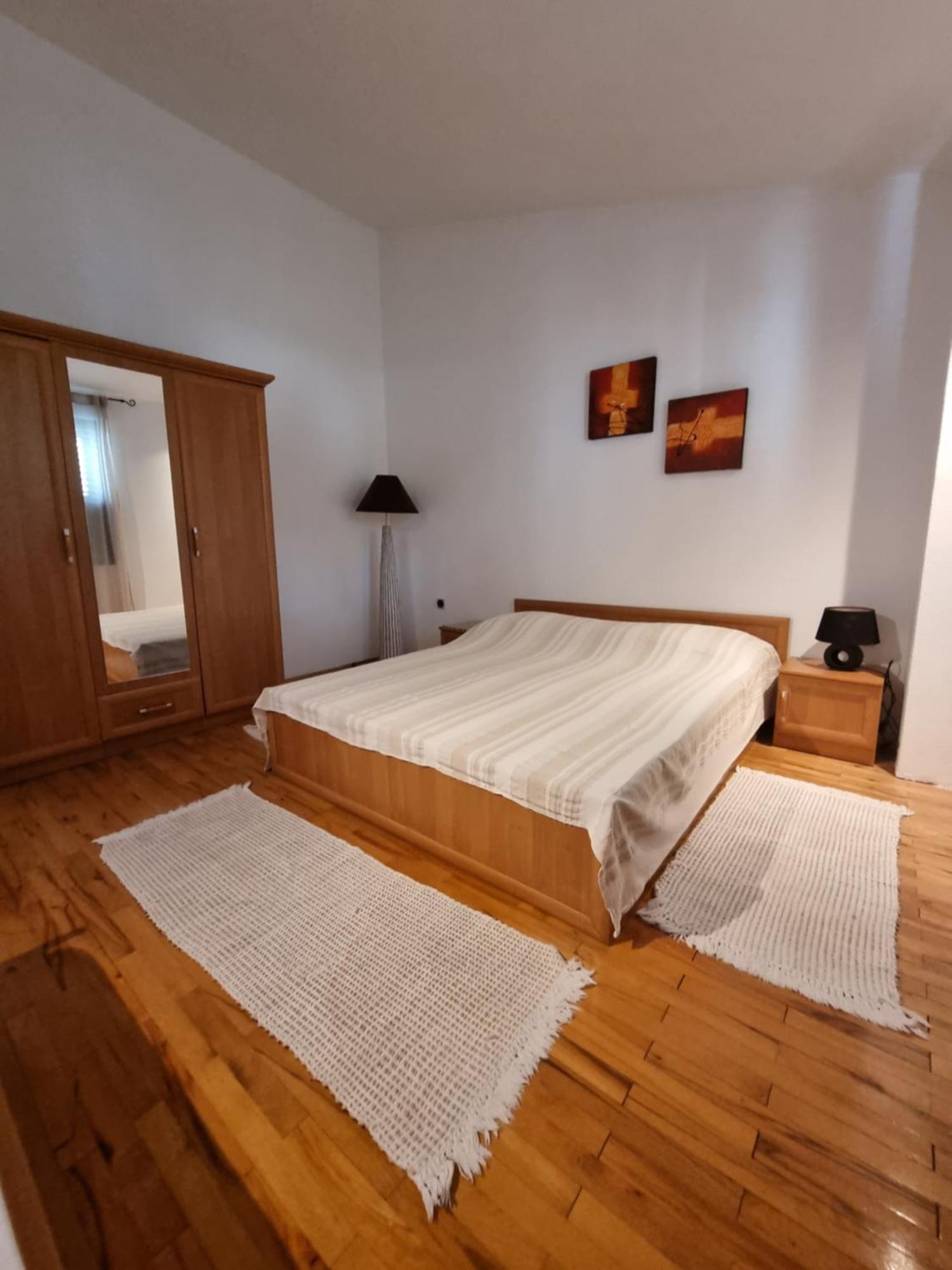 Villa Oliva Макарска Екстериор снимка